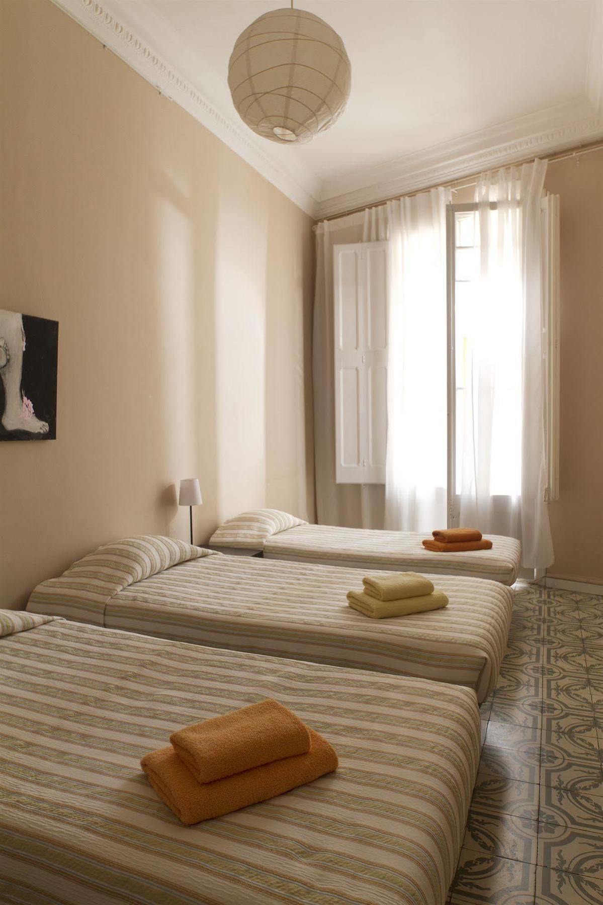 Apartamento Diagonal Barcelona Luaran gambar